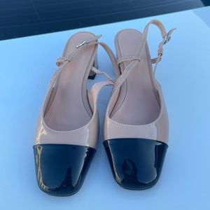 Classy short heels size 7.5